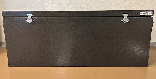 RecreTec Latch in Dry Box Powdercoated and Foam Top
